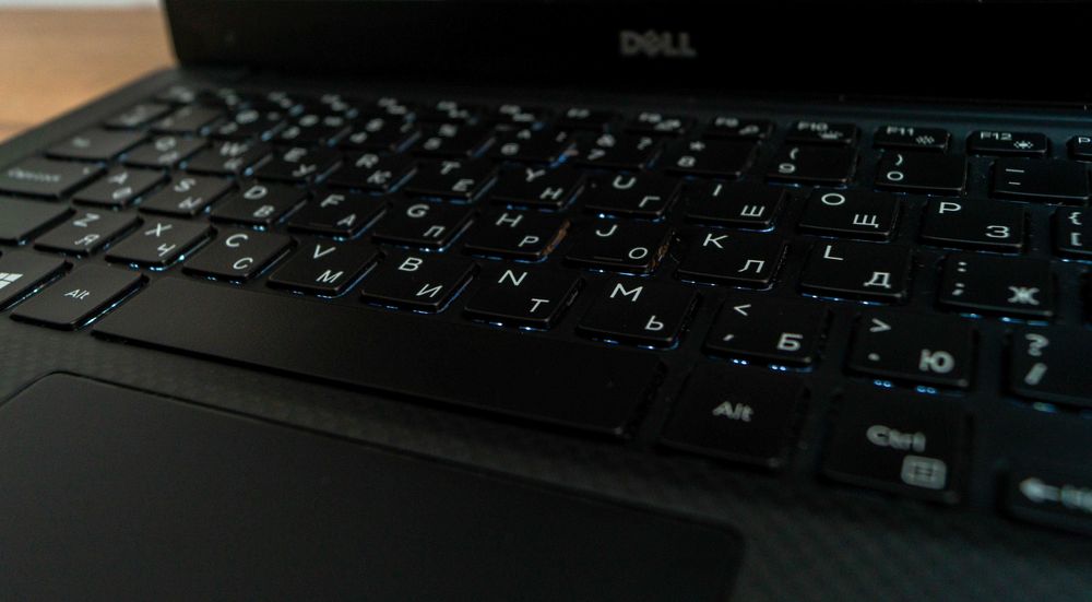 Трансформер Dell XPS 13 Core i7-7y75 Graphics 615  SSD 512gb Red Geek