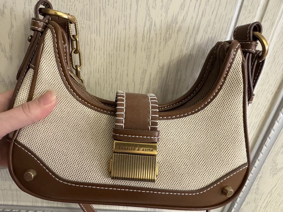 Продам сумку оригинал чарльз энд кейт