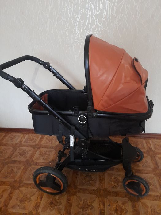 Коляска детская  хорошая