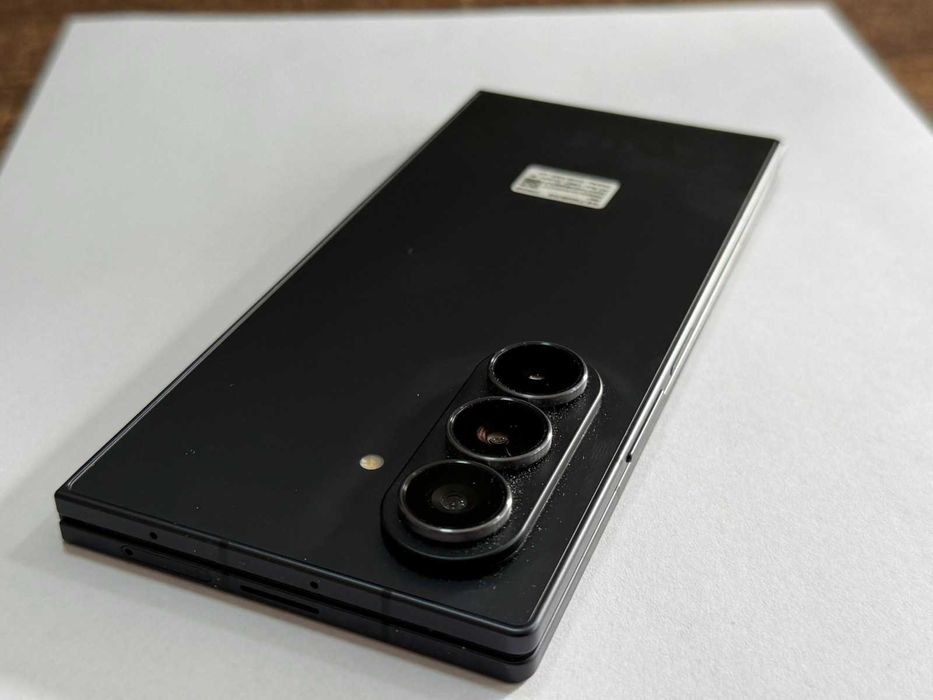 Мобилен телефон Samsung Galaxy Z Fold7 256 GB