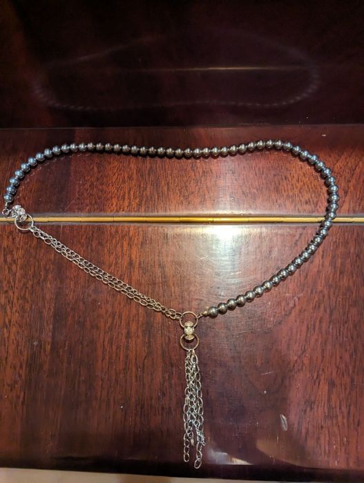 Продам несколько жемчужных сетуаров