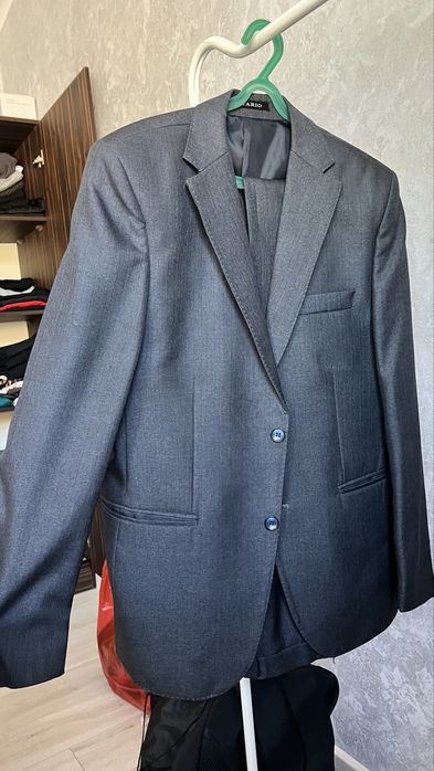 Костюм классический с брюками