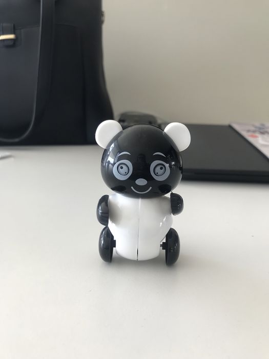 Детска пластмасова играчка мече