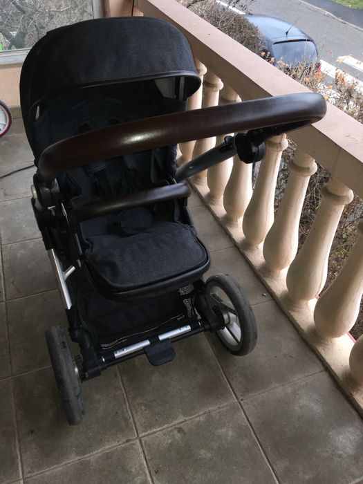 Vand carucior copii de la MUTSY