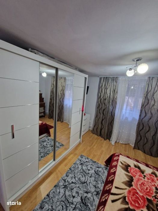 Casa de vanzare Bailesti – 100 mp, curte proprie