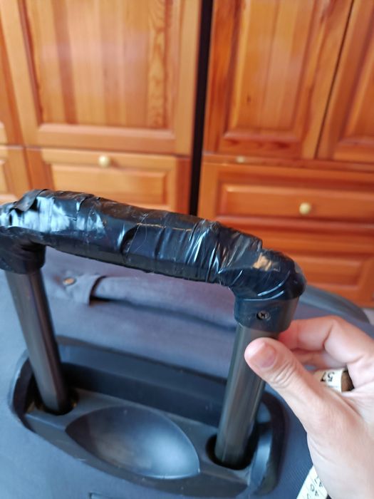 Продавам голям куфар