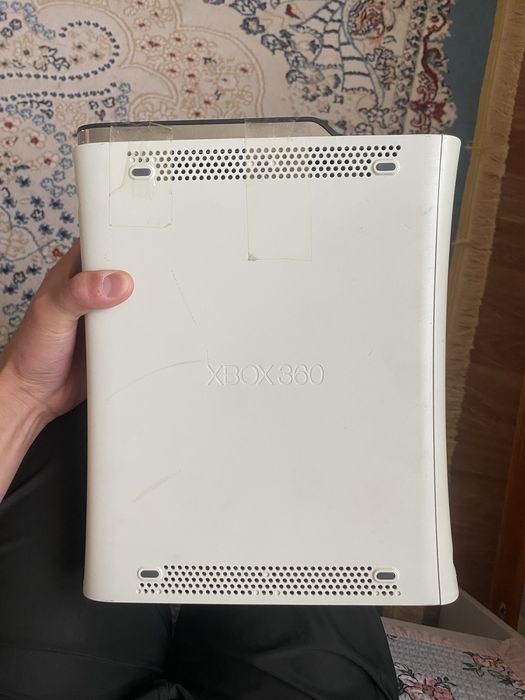 XBOX 360  продам приставку