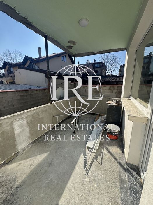 Продава се Тристаен апартамент в Варна, Галата - 100 кв.м за 1122 €/кв.м - Снимка #12