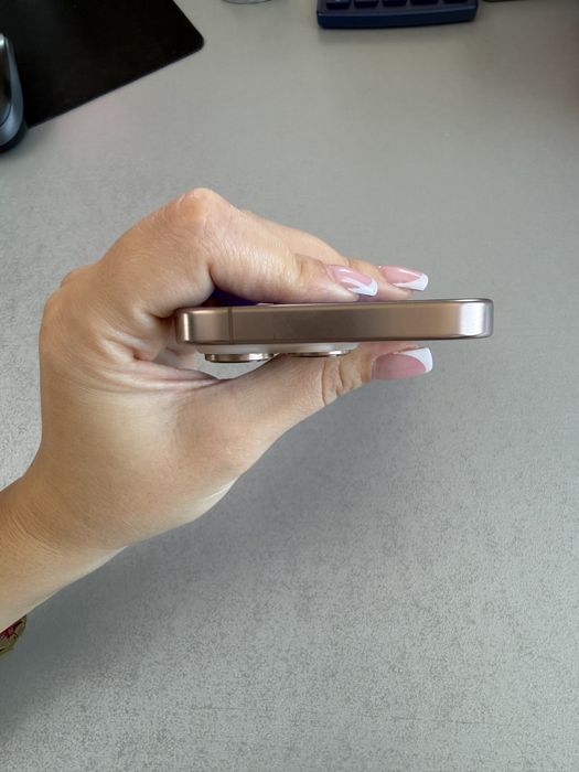 Iphone 16 pro, 128 GB, 650€