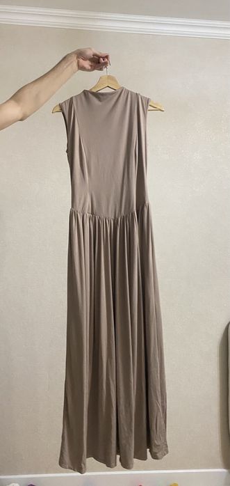 Прлодам стильное платье