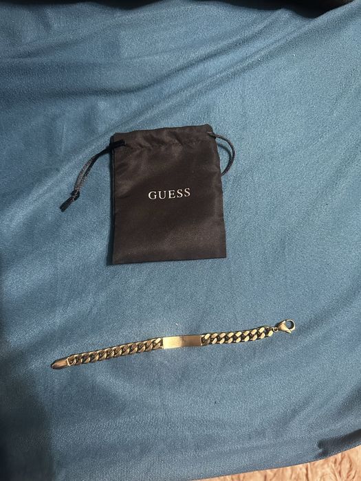 bratara guess aurie