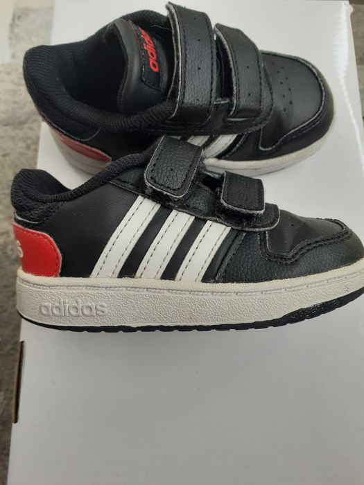 Adidas detski maratonki 21 nomer