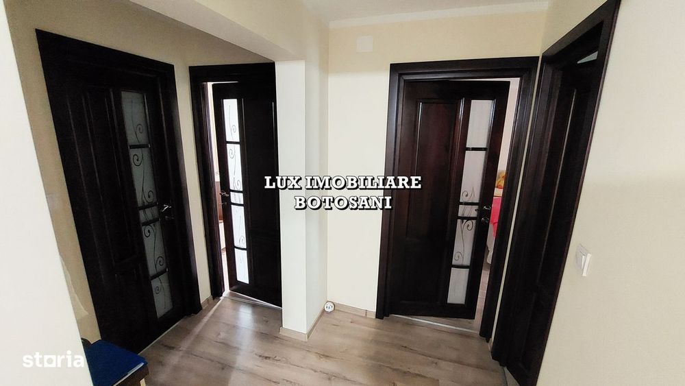 Apartament 3 camere, Stejari