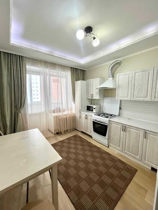 Продаётся 2 комн квартира