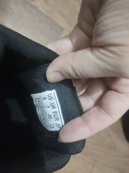 Кроссовки для подростков