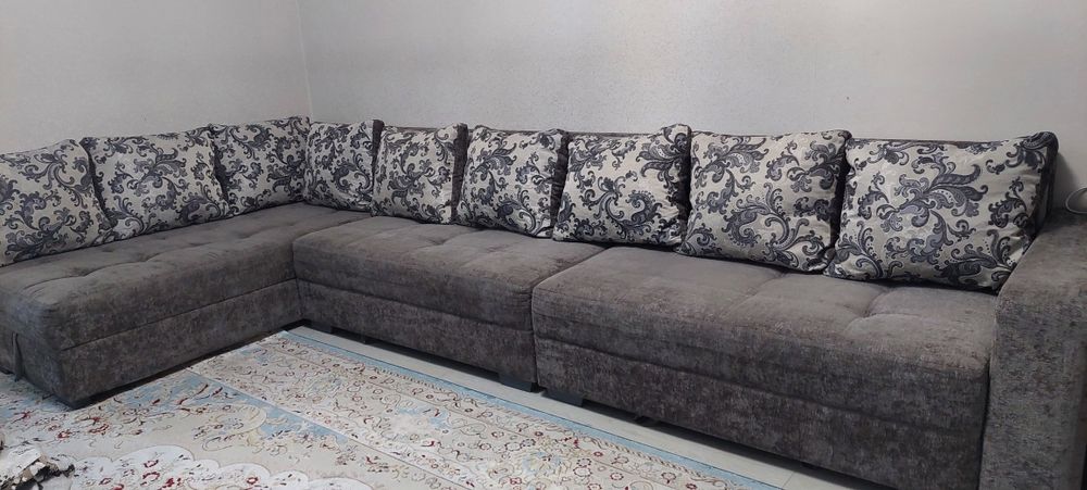 Диван в хорошем состоянии