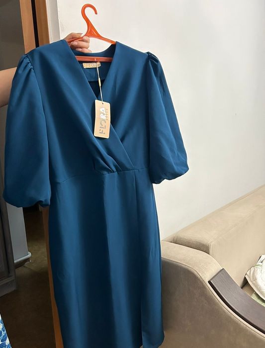 Продам новое платье 48 размера