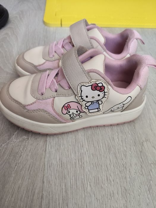 Adidasi Hello Kitty