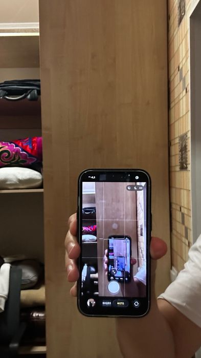 iPhone 14 в хорошем состоянии