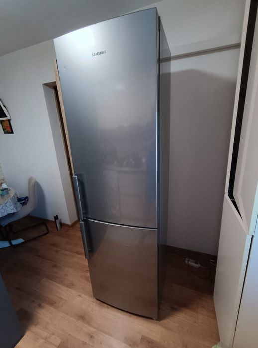 Vând combina frigorifica Samsung