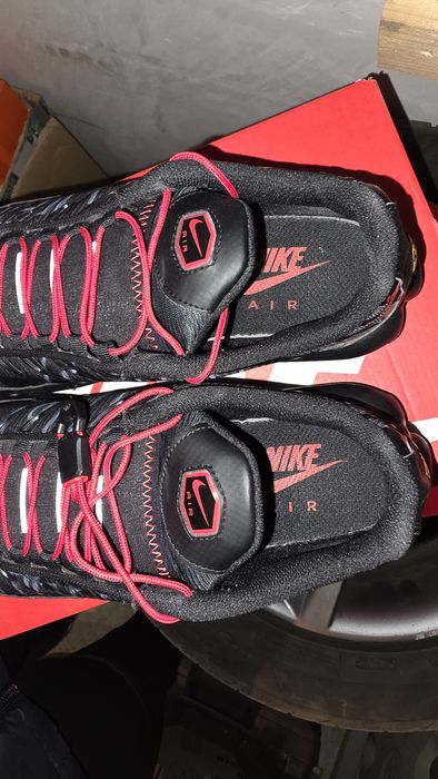 Обувки Nike Air Max Plus