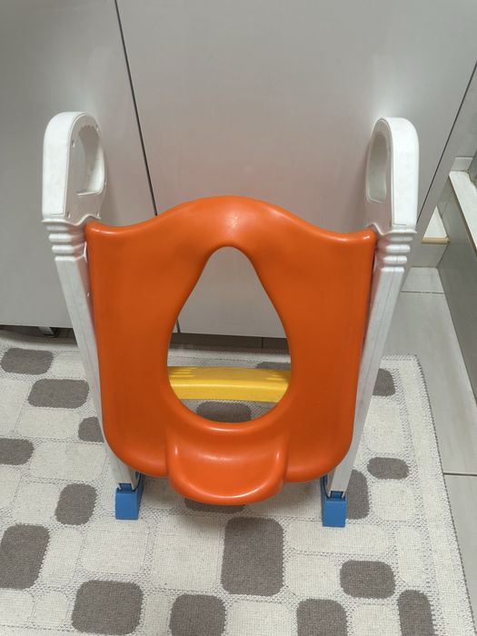 Продам для детей на унитаз