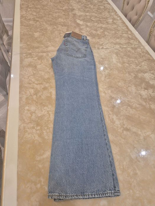 Джинсы Levi strauss
