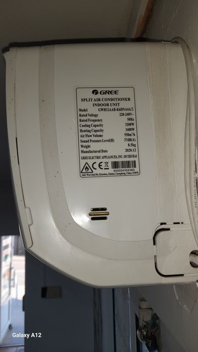 Vand aparat  aer conditionat Gree-impecabil!
