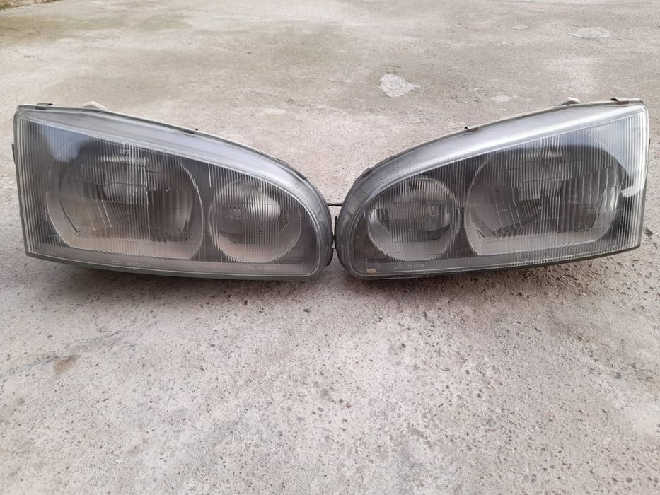 Продам фары разные стопы и магнитолы