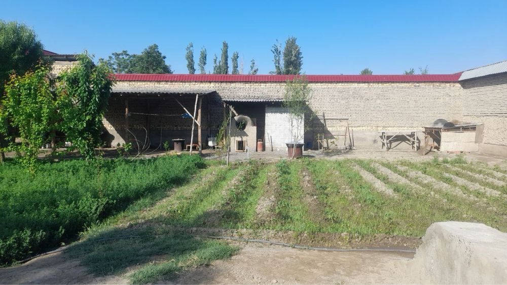 Uy joy uchastka sotiladi