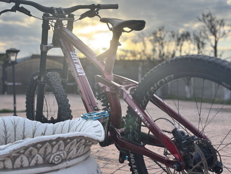 Trek Session 8 2021