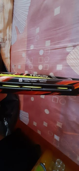 Продавам  Тенис ракета  във добро състояниеYonex VCORE Duel G 97 Alpha