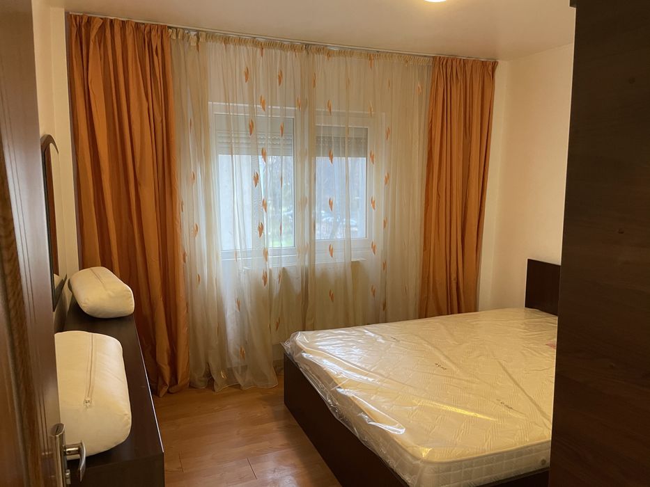 Inchiriez app 2 camere zona Zoo