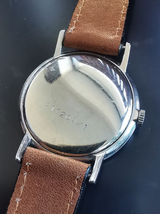 Ceas Universal Geneve Mecanic Anii '60 Rar  Funcționează Perfect!