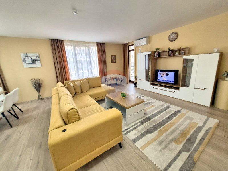 Продава се Тристаен апартамент в к.к. Златни пясъци - 118 кв.м за 1657 €/кв.м - Снимка #3