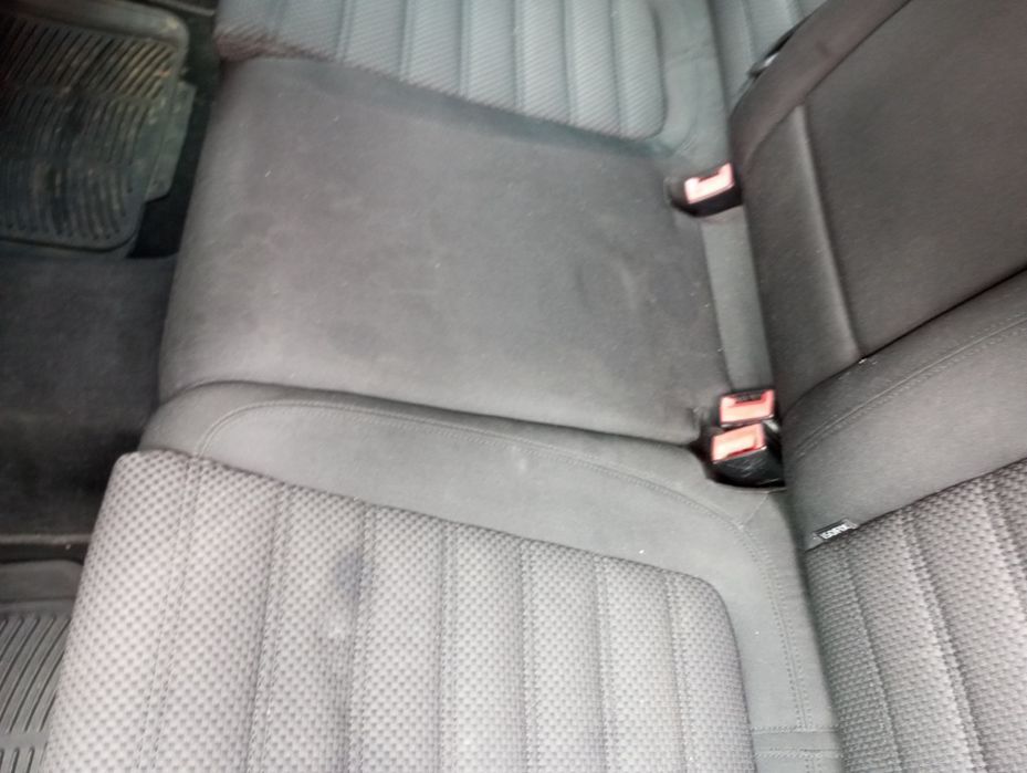 Пране и/или изтупване на автосалон