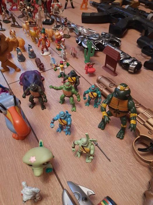Животни-играчки, костенурките нинджа, играчки за стрелба, конструктори