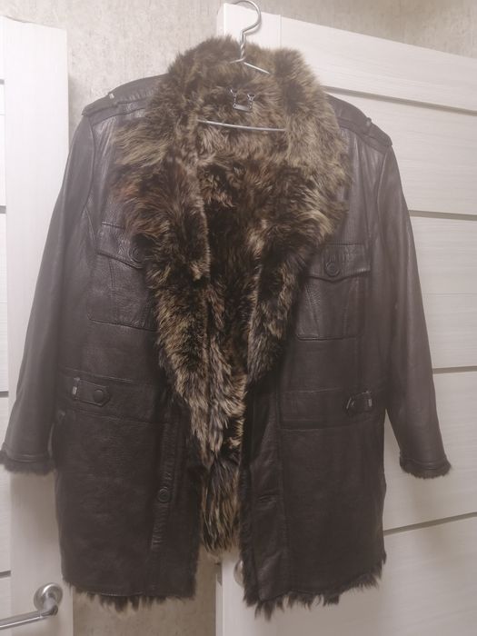 Продам зимнию куртку