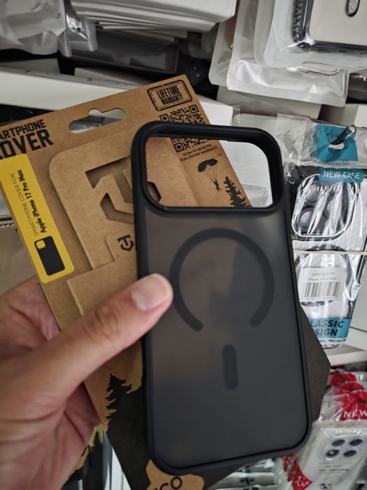 Iphone 17 Pro Max Tactical Hyperstealth