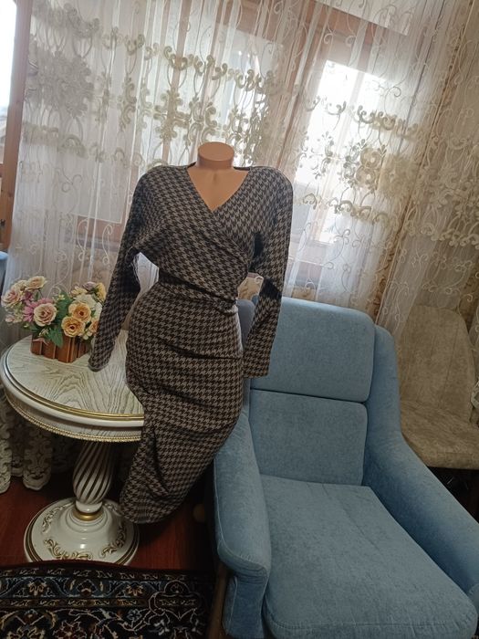 Новые платья размер 44-46