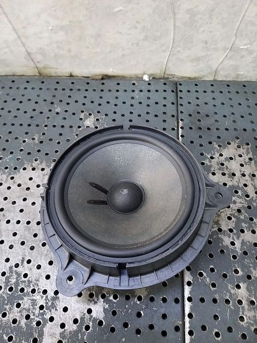 Boxa audio dreapta fata renault captur 1 j5 h5