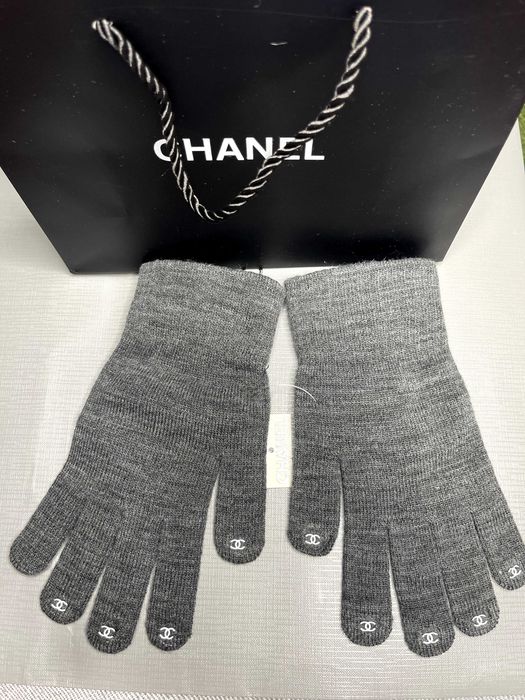сиви ръкавици унисекс шанел chanel с подарък чантичка зимни аксесоари