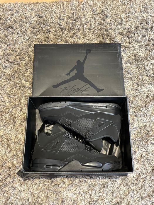Air Jordan 4 “Black cat” -42,5 / 43