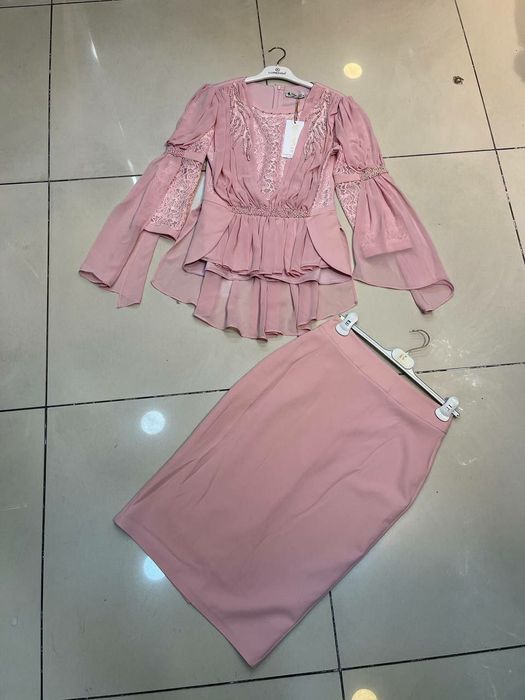 Turkiyadan keltirilgan ayollar kostyum dvoykalari