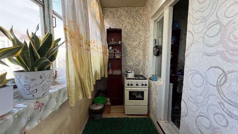 Фрунзиский KIUF 4 қаватда 2 хонали квартира сотилади. ID: 1607