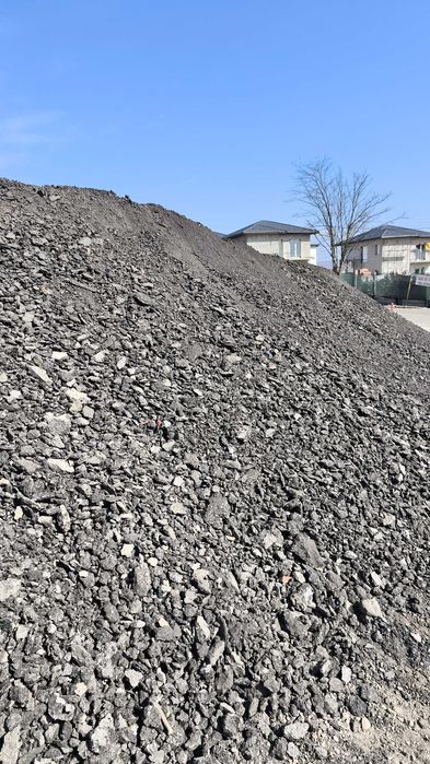 Vând asfalt frezat pt drumuri