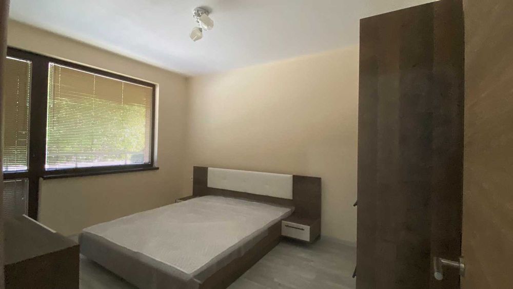 Дава се под наем Тристаен апартамент в Пловдив, Остромила - 95 кв.м за 433.5 € - Снимка #4