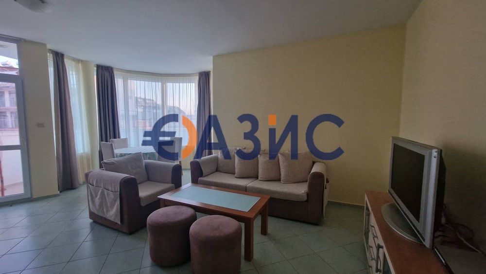 Продава се Тристаен апартамент в к.к. Слънчев бряг - 97 кв.м за 552 €/кв.м - Снимка #2