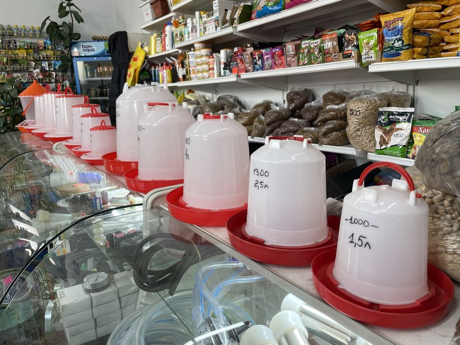 Кормушки,Поилки нипельные, бункерные