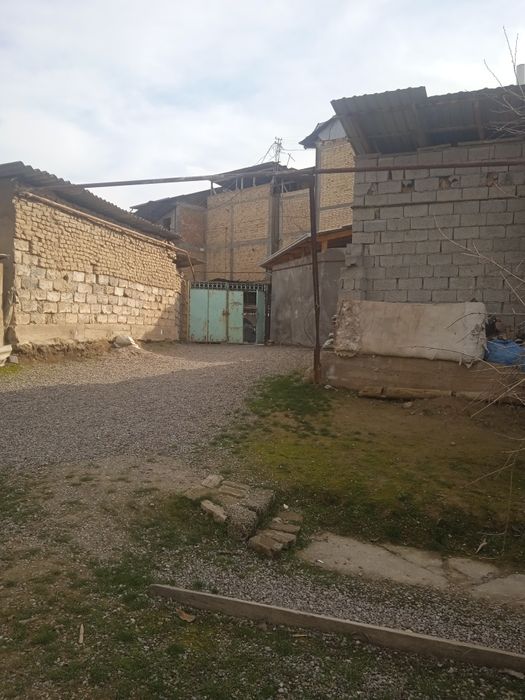 uy sotiladi yangibozor